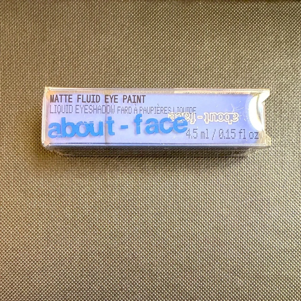ABOUT-FACE Matte Fluid Eye Paint Eyeshadow Sweet Disposition cornflower blue NEW